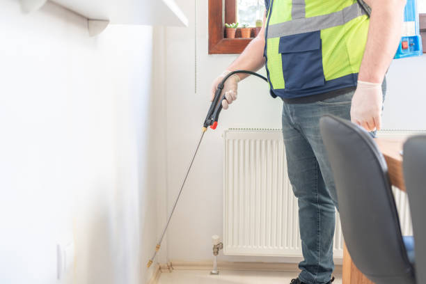 Best Commercial Pest Control Services  in North Eagle Butte, SD